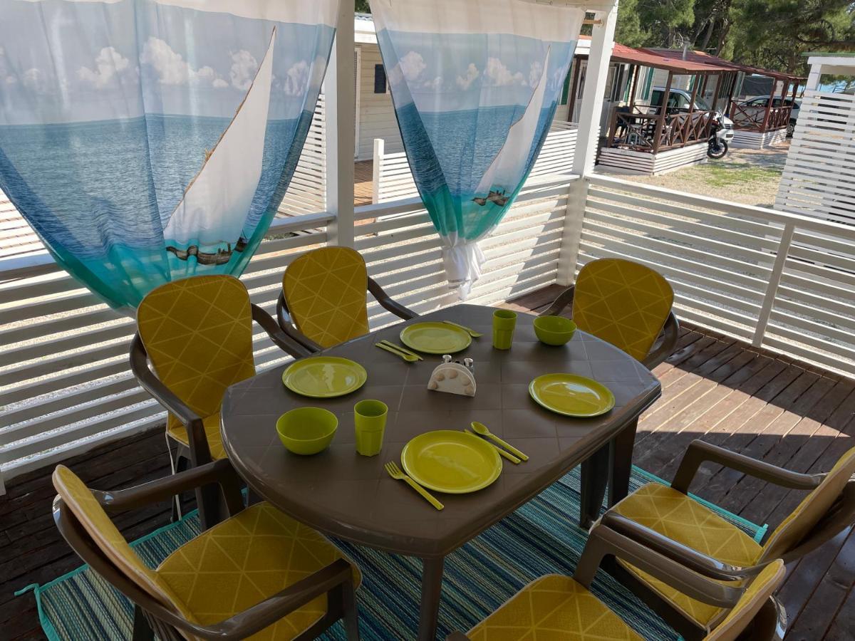 Dalmacia Mobile Homes And Caravans At The Beach بريفلاكا المظهر الخارجي الصورة