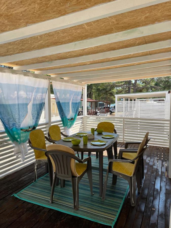 Dalmacia Mobile Homes And Caravans At The Beach بريفلاكا المظهر الخارجي الصورة