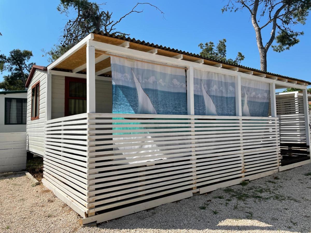 Dalmacia Mobile Homes And Caravans At The Beach بريفلاكا المظهر الخارجي الصورة