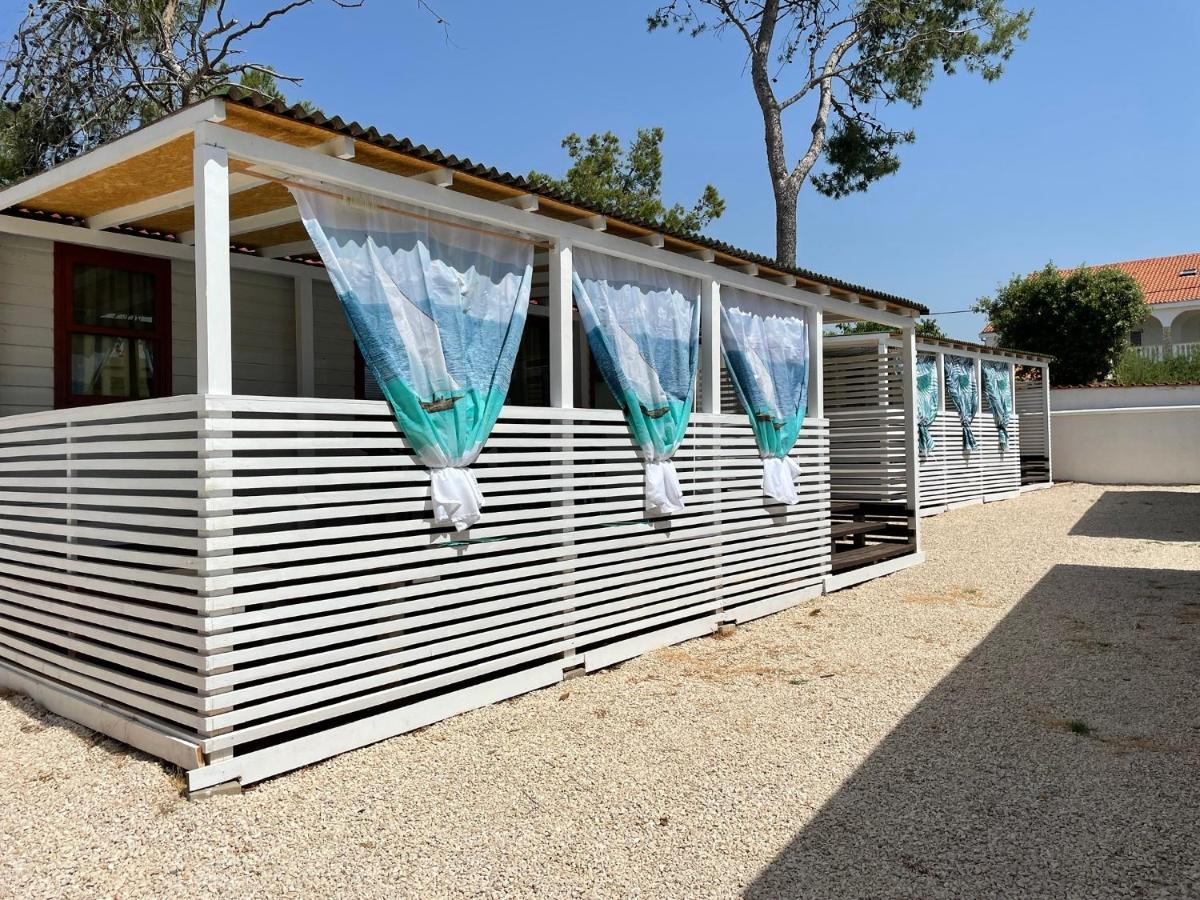Dalmacia Mobile Homes And Caravans At The Beach بريفلاكا المظهر الخارجي الصورة