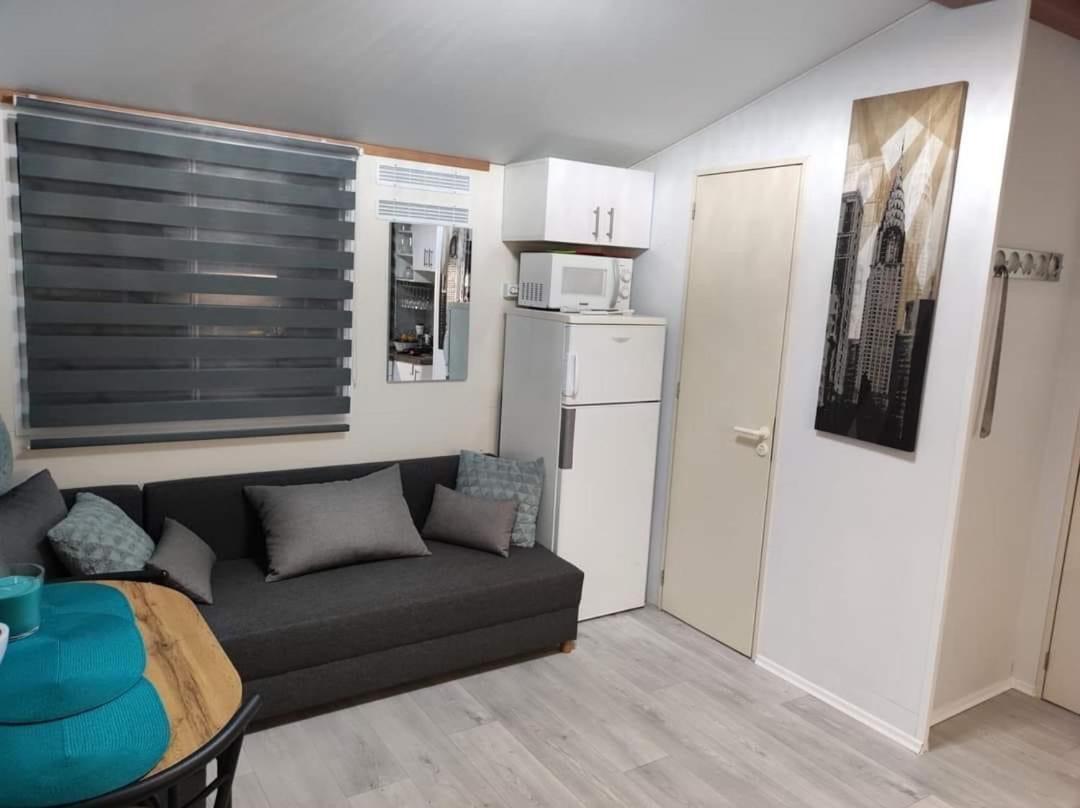 Dalmacia Mobile Homes And Caravans At The Beach بريفلاكا المظهر الخارجي الصورة